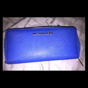 Large Michael Kors Wallet